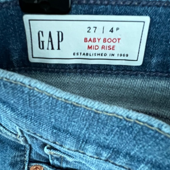 Gap petite bootcut jeans - Picture 3 of 4